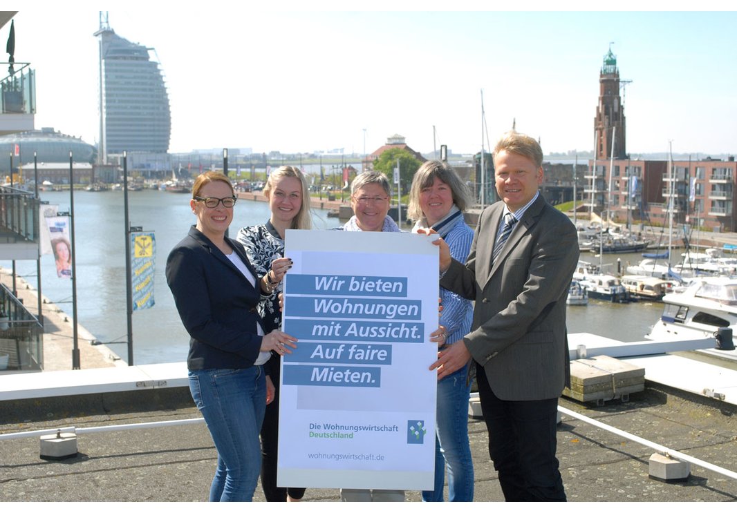 Gruppenfoto über den Dächern von Bremerhaven